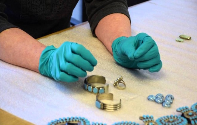 نگهداری از فیروزه کوبی: راز ماندگاری آبی آسمان در خانه شما (نسخه جامع و منحصر به فرد)